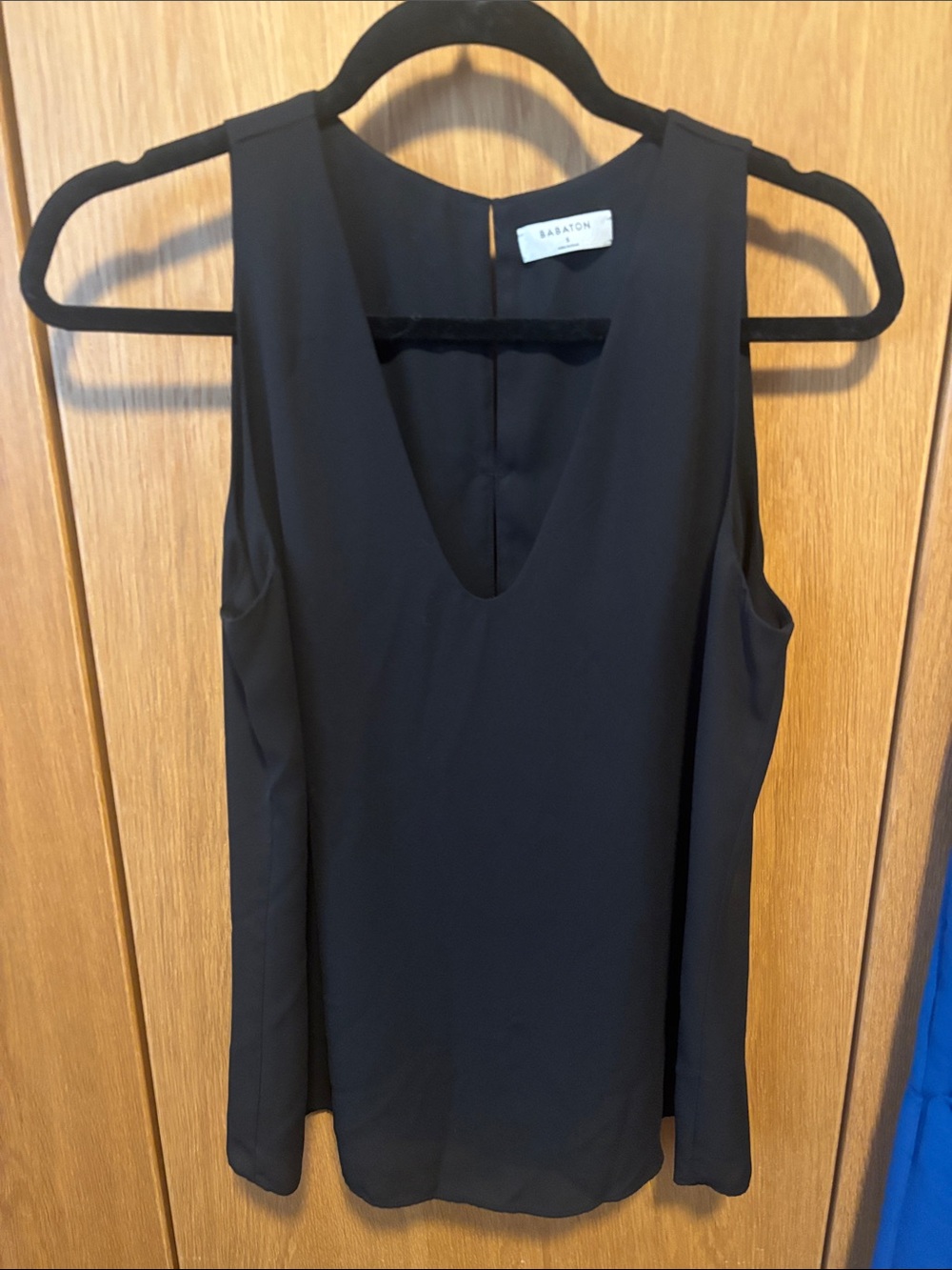 Babaton Black V-Neck Sleeveless Camisole Top